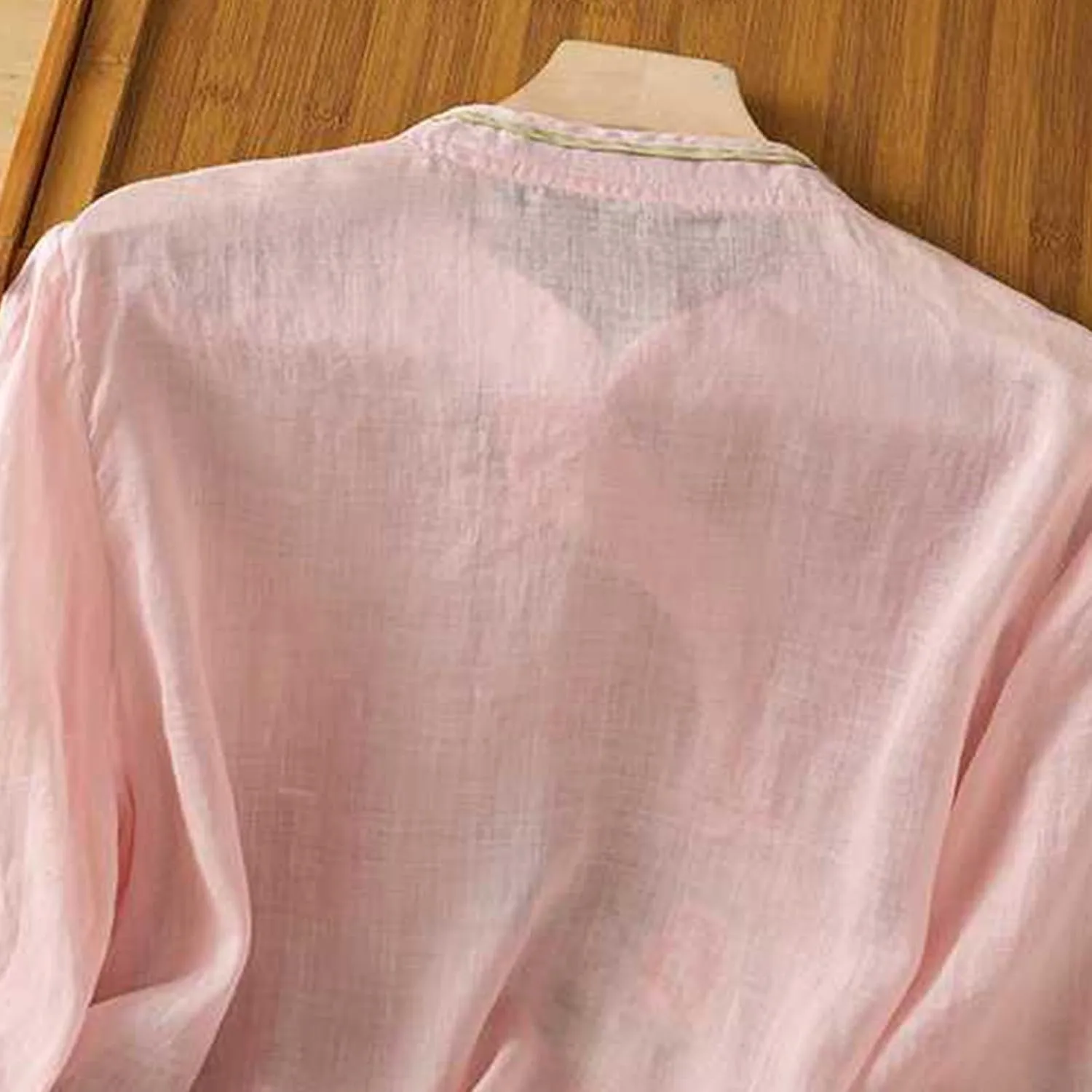 Mzkdieey Women's Cotton Linen Retro Chinese Frog Button Tops Traditional Mandarin Collar Shirts Floral Embroidered Blouse